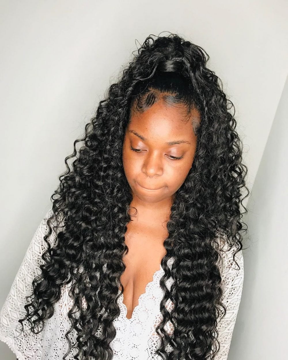 Adorable curly sew-in hairstyles