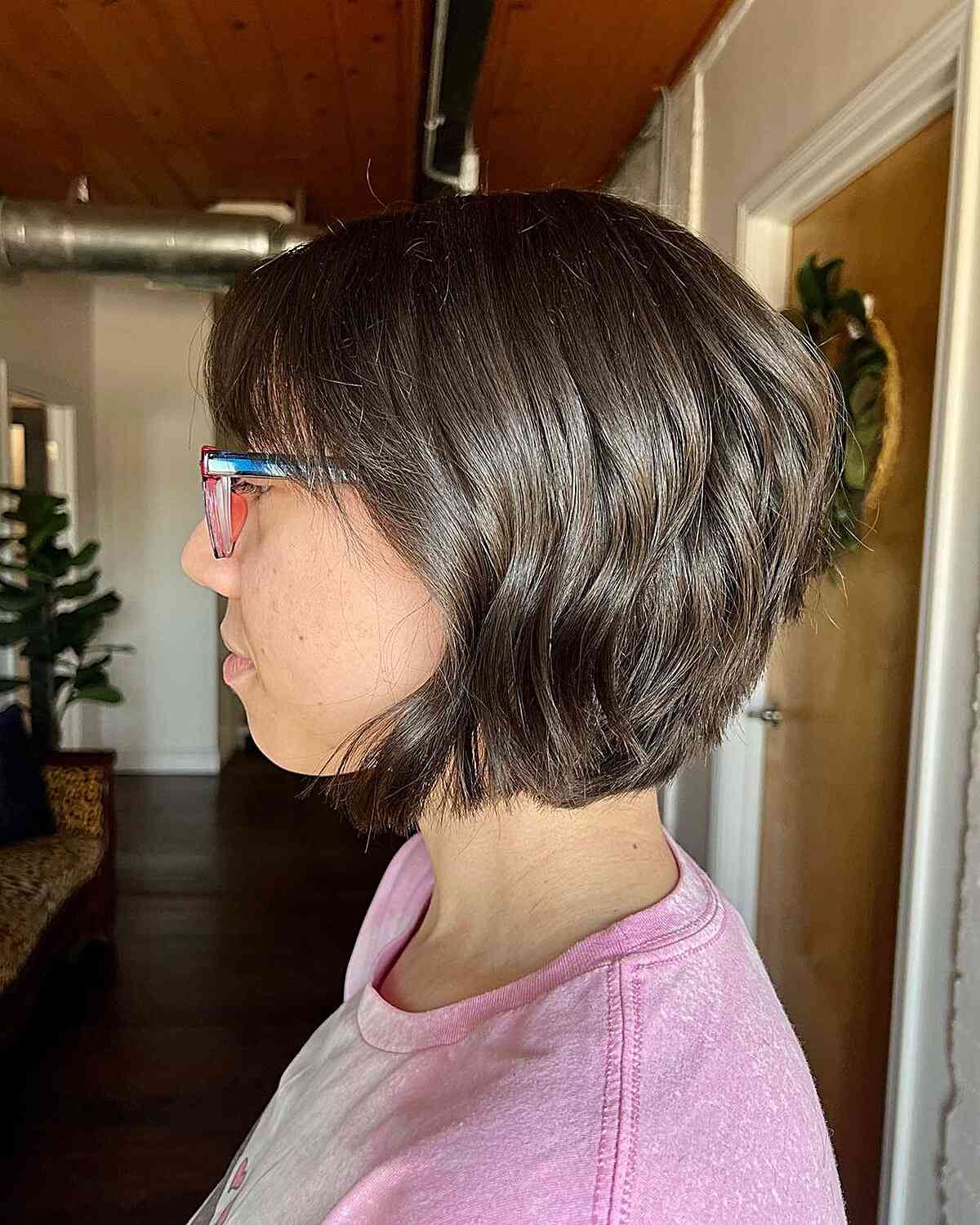 A tapered bob with gentle waves