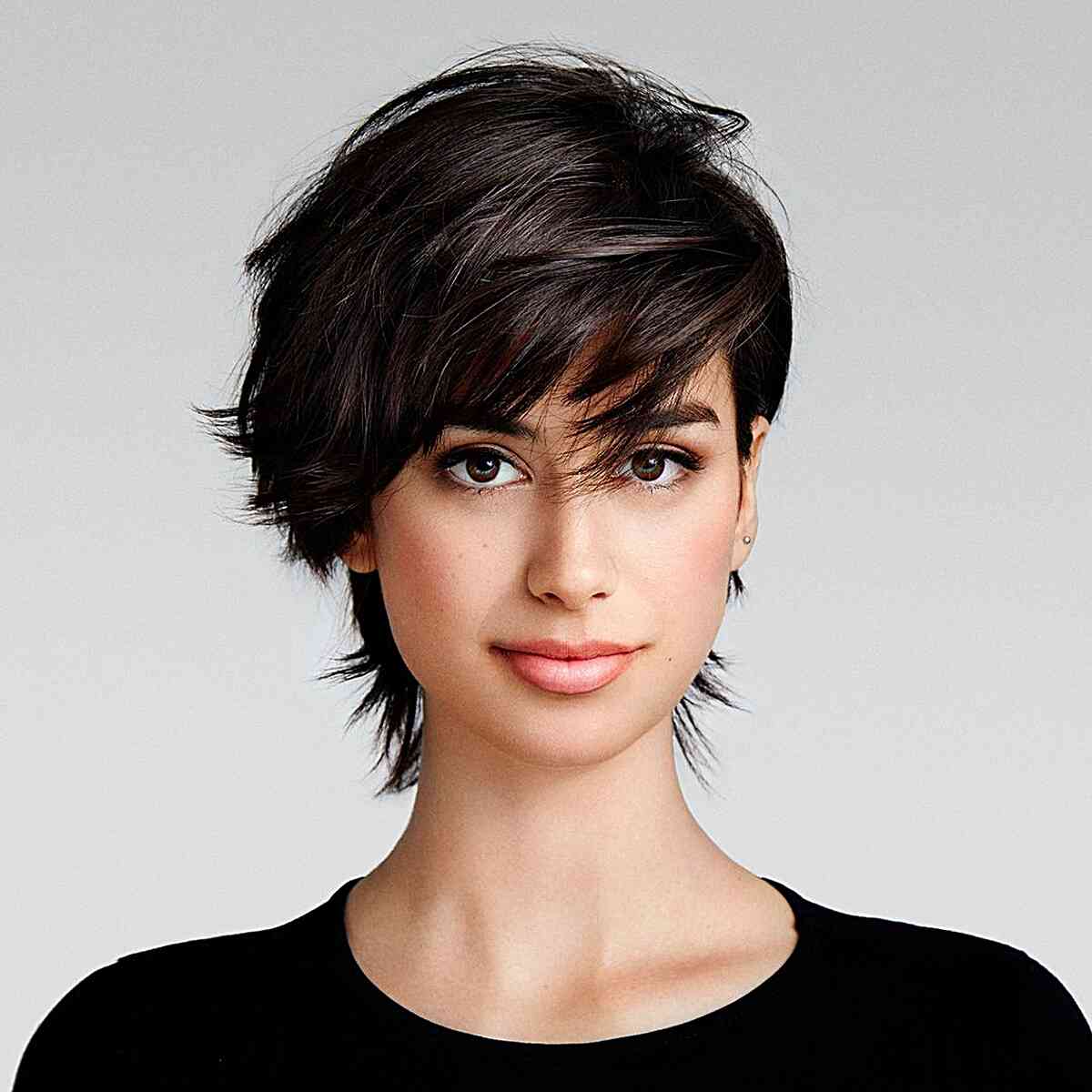 Textured Side-Swept Straight Shaggy Pixie