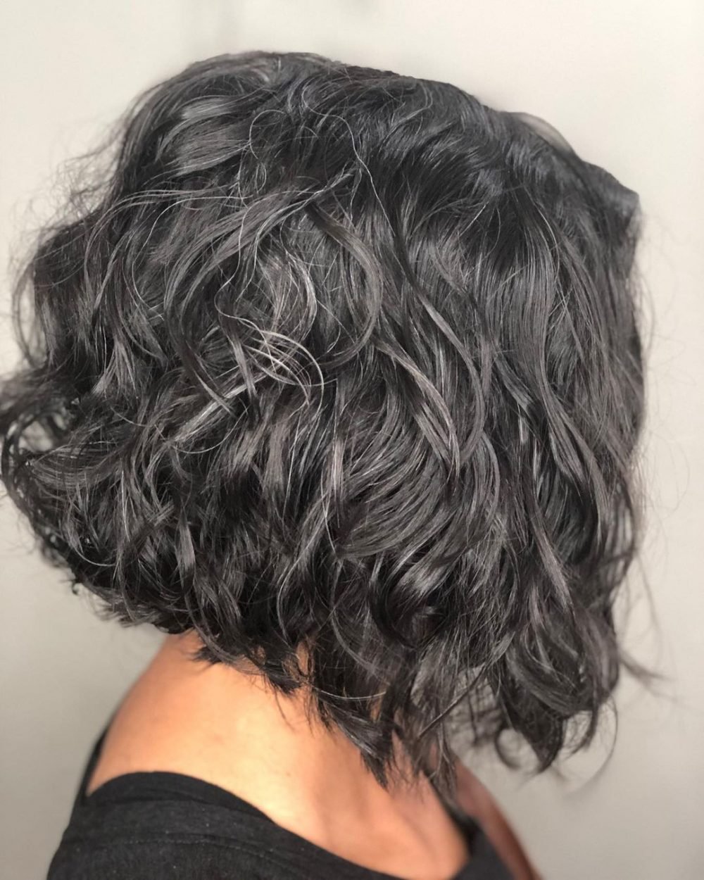 Enhancing Inverted Bob for Thick, Curly Hair
