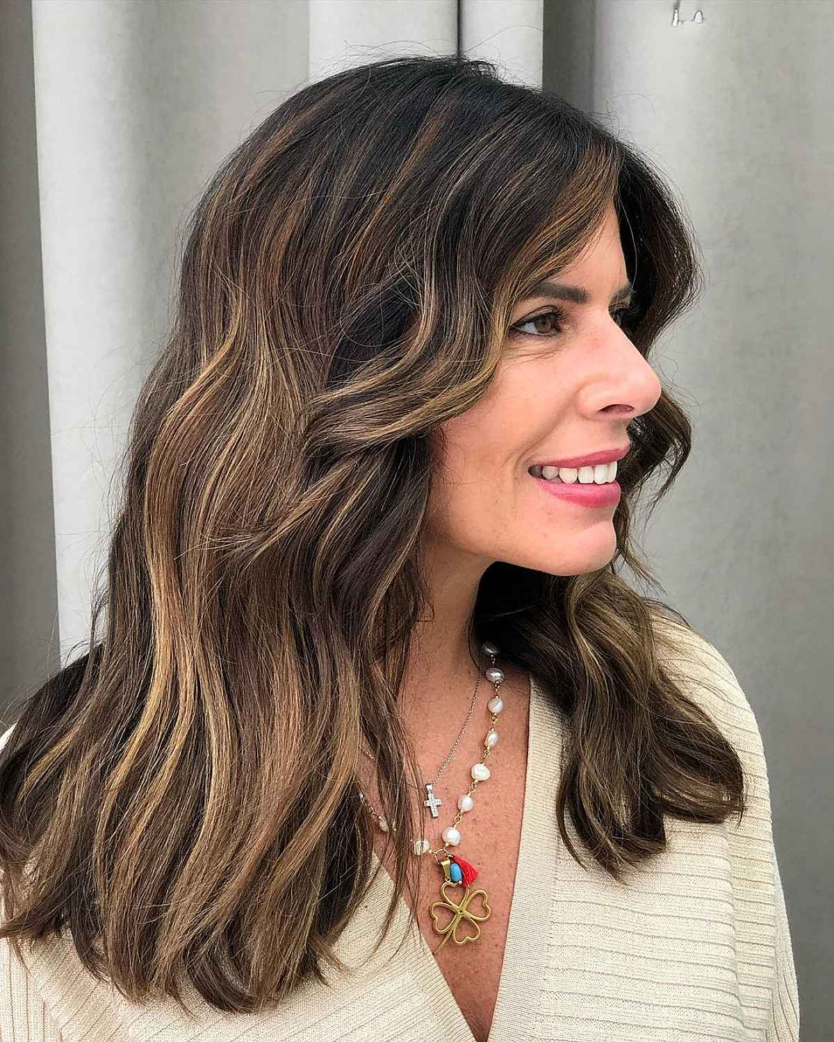 Wheat-Toned Blend on a Brown Foundation